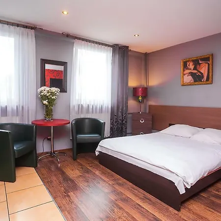 Komfort Aparthotel *
